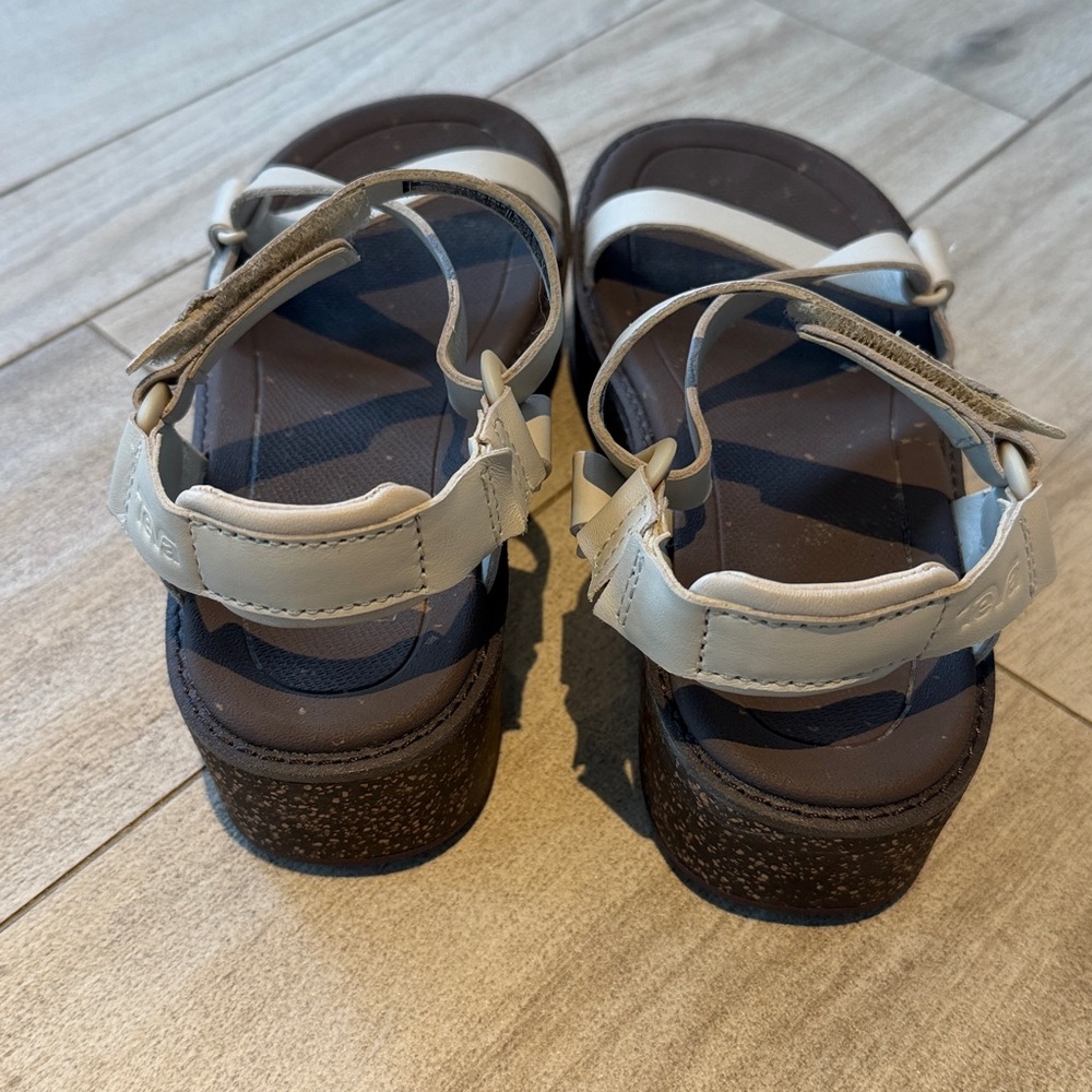 Teva Madera Wedge Sandals, Size 5, Birch - Picture 6 of 6